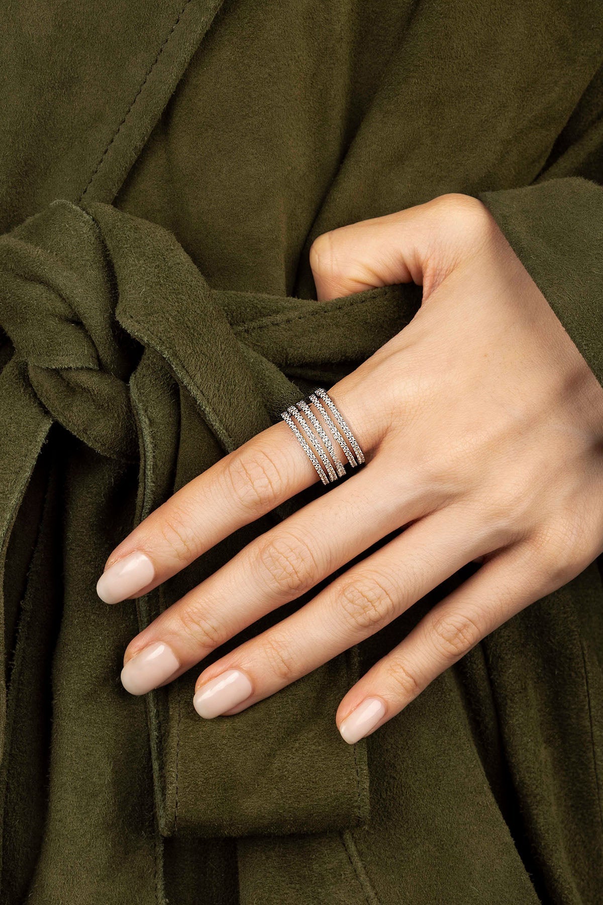 Linear Pavé Ring