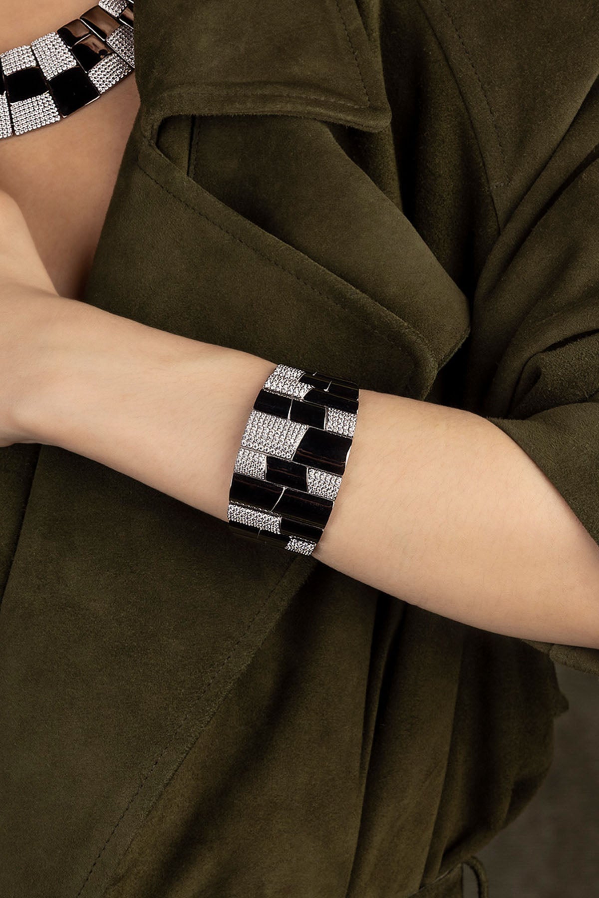 Statement Pavé Cuff