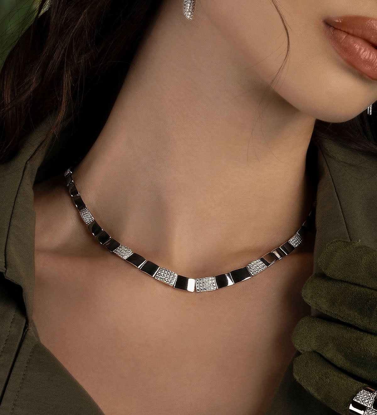 AC8080OX-apm-monaco-pave-choker-jewelry_6feb1797-dc9c-4be4-b9c0-7b8dc3f8382a.jpg