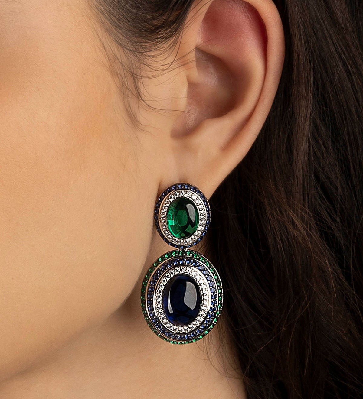 AE16405M-apm-monaco-bold-green-and-blue-earrings-jewelry_c26b433c-d35a-41f4-a0aa-6afb7d6a44c0.jpg