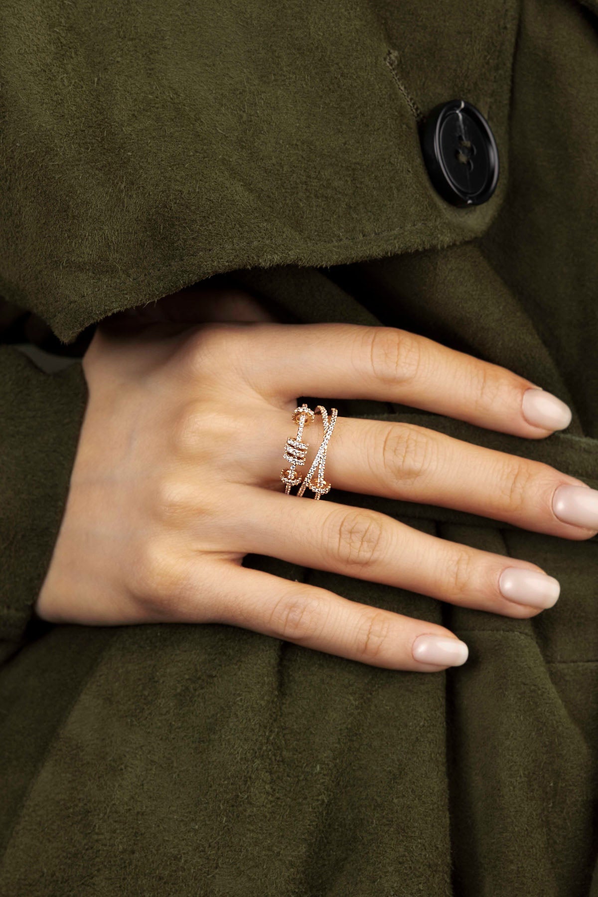 Triple ring with sliding hoops